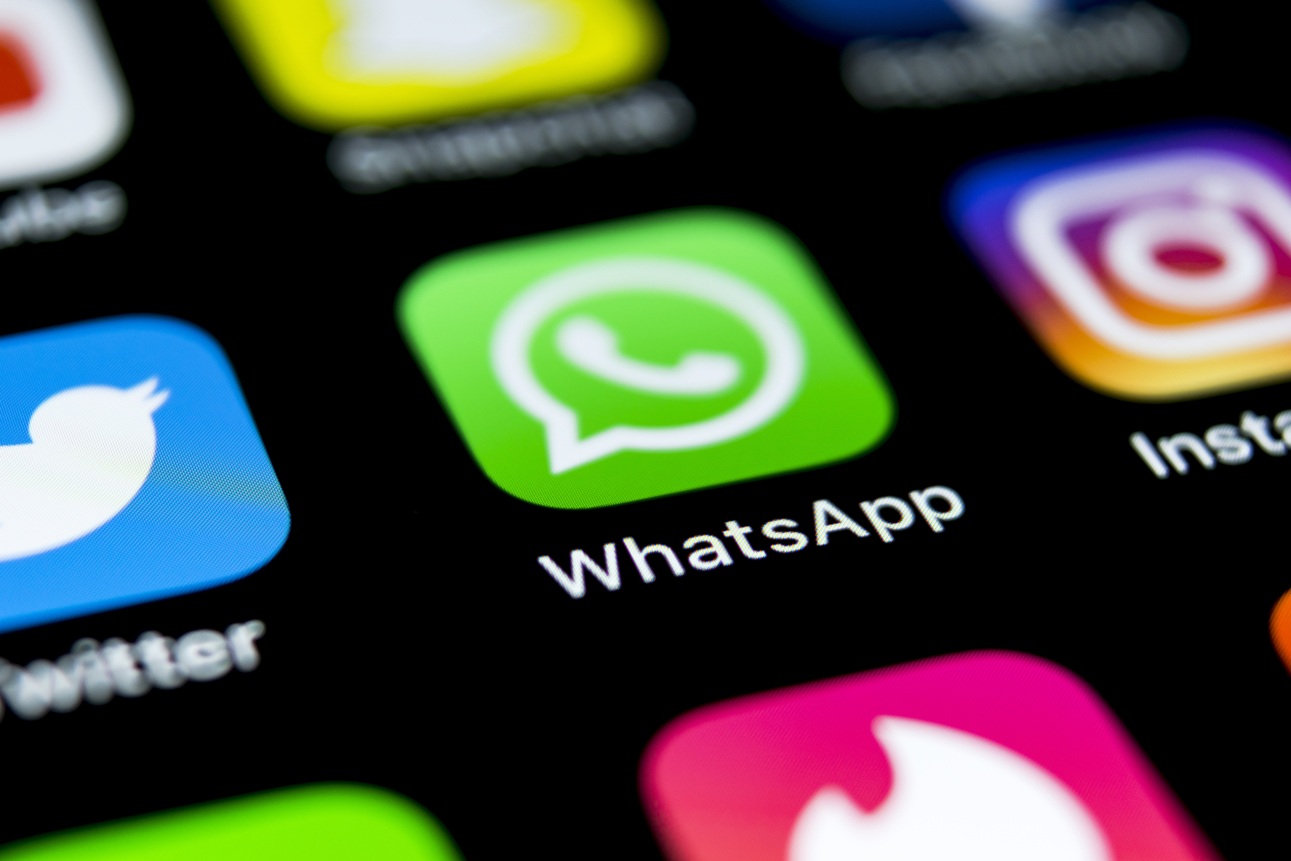 WhatsApp adds ability to cross-check forwarded messages