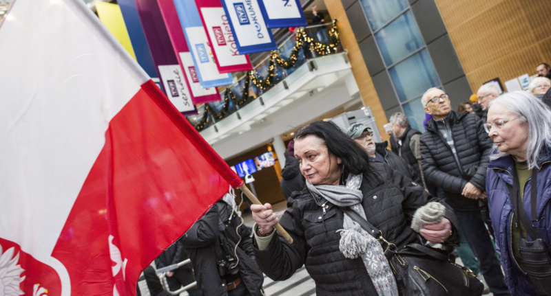 The post-election battle for Poland's state-run media - Columbia Journalism Review - Vimarsana News